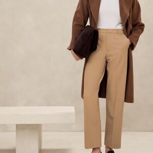 NWT BR SCULPTED STRETCH Plateau Beige Dress Pants
